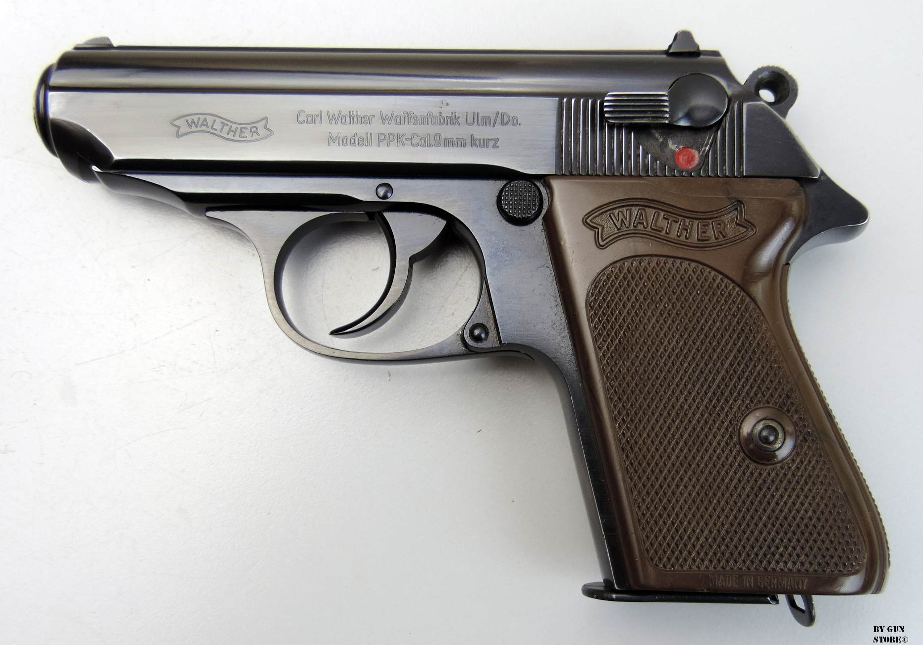 Gun Store Bunker, &quot;EGO SUM BELLUM&quot;, Pistola Walther Ulm mod. PPK cal. 9